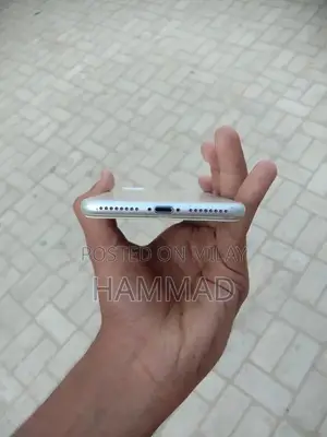 Apple iPhone 7 Plus 128GB Smartphone, Nearly Perfect Condition