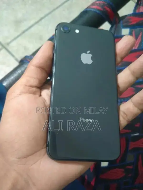 iPhone 8 256GB Fully Functional Smartphone