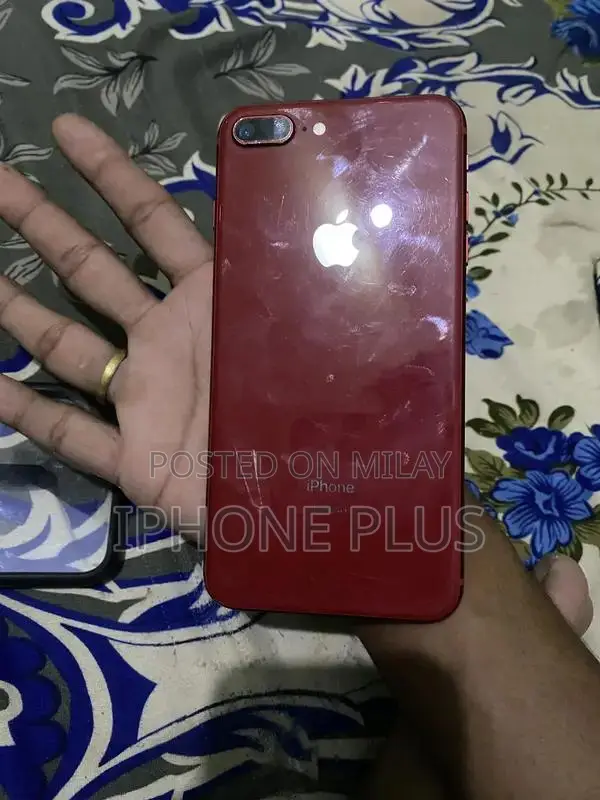 Apple iPhone 8 Plus Smartphone