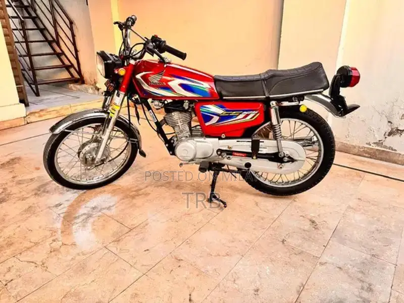 Honda 125 Motorcycle - Low Mileage, New Tires