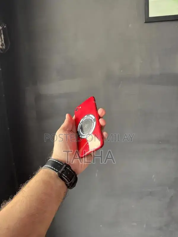 iPhone SE 2020 Smartphone with Excellent Condition