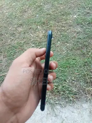 Apple iPhone SE 3rd Generation Smartphone - Excellent Condition