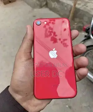 iPhone SE 2020 64GB Smartphone - Good Condition