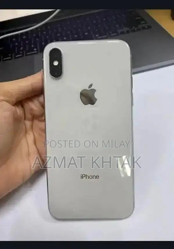 iPhone X 64GB White Smartphone with Advanced Features