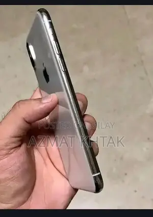 iPhone X 64GB White Smartphone with Advanced Features