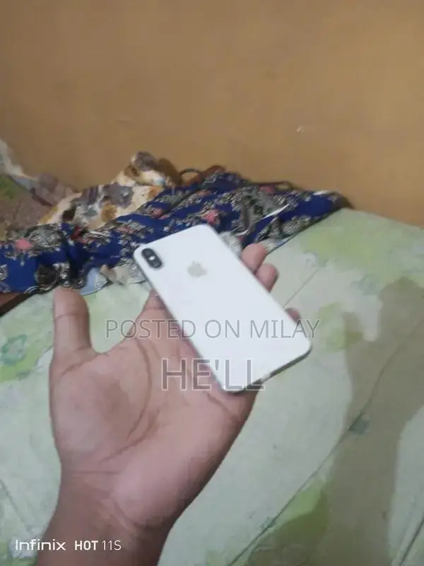 iPhone X Smartphone with High Battery Health