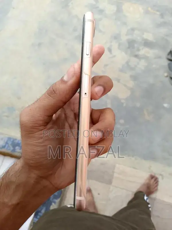 Apple iPhone 8 Plus 64GB Smartphone Non PTA Model