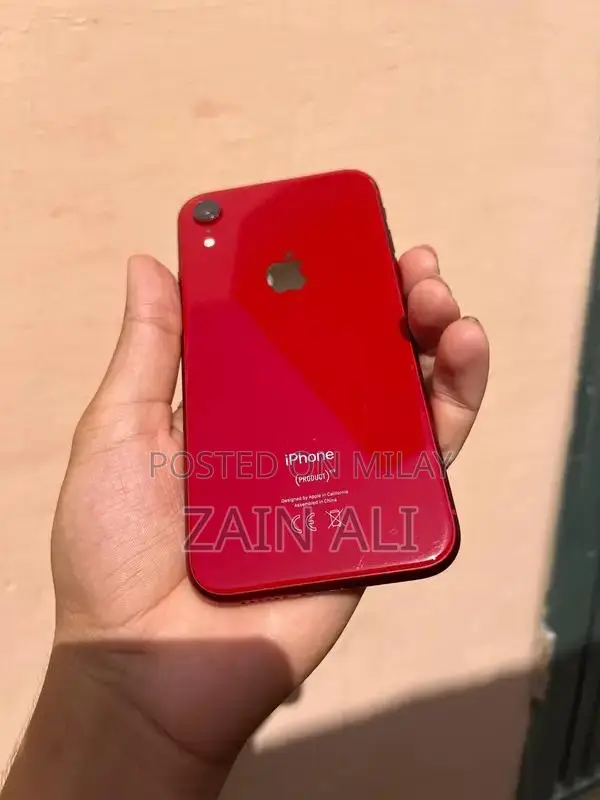 Refurbished iPhone XR Smartphone with Good Battery