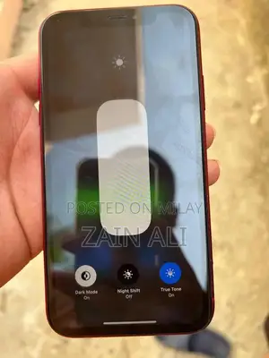 Refurbished iPhone XR Smartphone with Good Battery