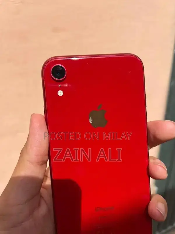 Refurbished iPhone XR Smartphone with Good Battery