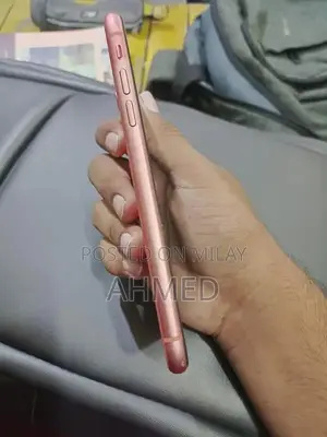 Apple iPhone XR 64GB Smartphone with Minor Screen Line