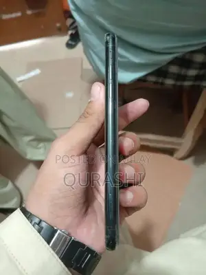 Apple iPhone XR 128GB Smartphone with Advanced Features