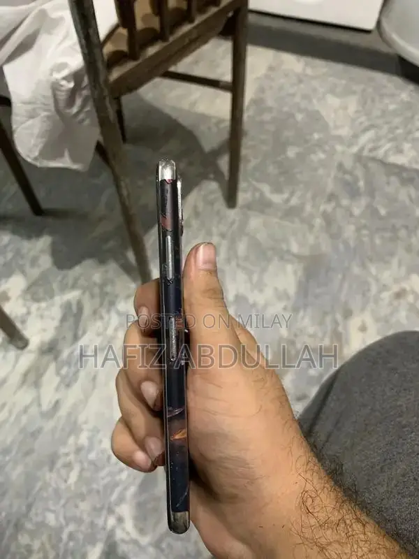 Apple iPhone XS 64GB Dual Approved Smartphone