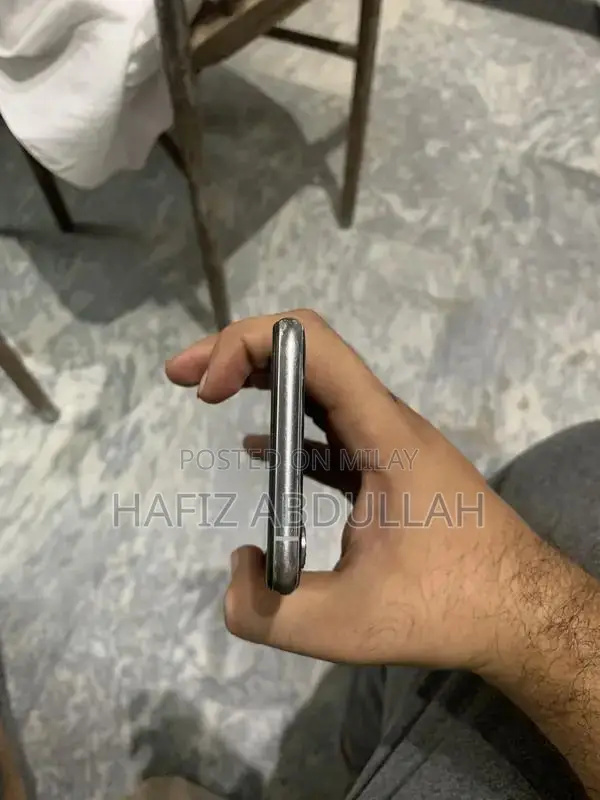 Apple iPhone XS 64GB Dual Approved Smartphone