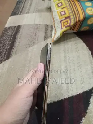 Apple iPhone XS Max 64GB Smartphone - Golden Color