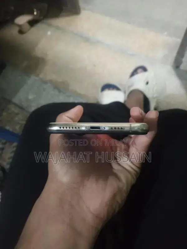 Apple iPhone XS Max 64GB Smartphone