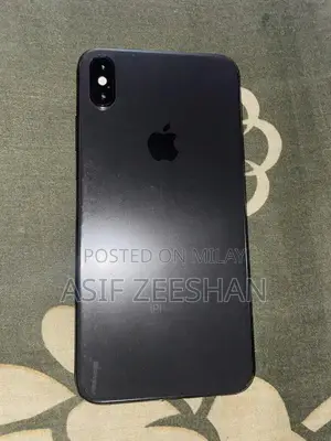Photo - Apple iPhone XS Max 256GB Black Smartphone
