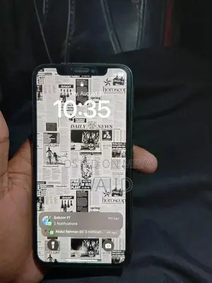 Apple iPhone XS 256GB High-Capacity Smartphone