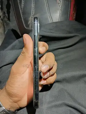 Apple iPhone XS 256GB High-Capacity Smartphone