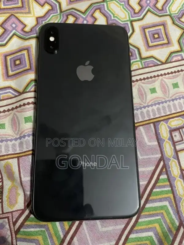 Apple iPhone XS Max 64GB Dual SIM Smartphone