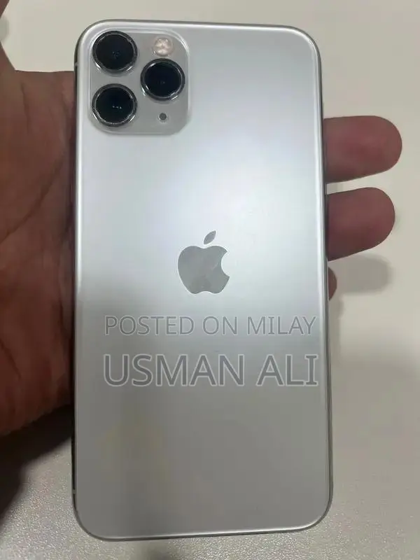 Unlocked High-Performance Smartphone with Full Battery Health