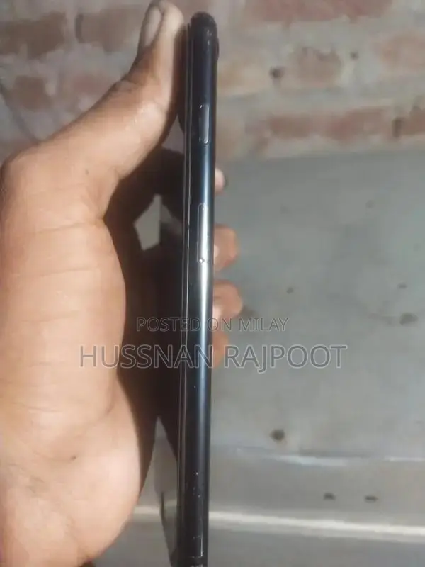 Apple iPhone 7 Plus Smartphone Mobile Device