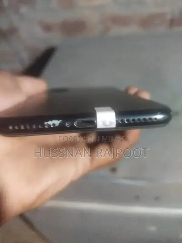 Apple iPhone 7 Plus Smartphone Mobile Device