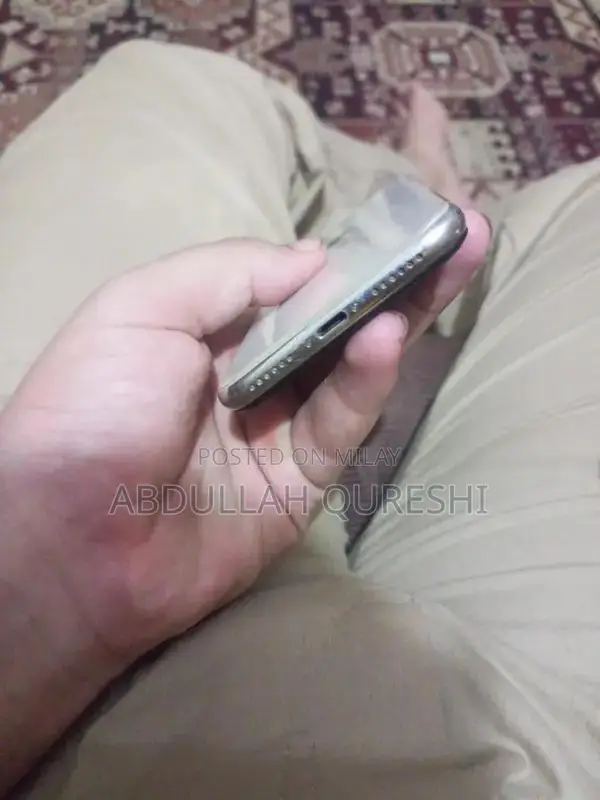 Apple iPhoneX Smartphone - 64GB White Premium Device