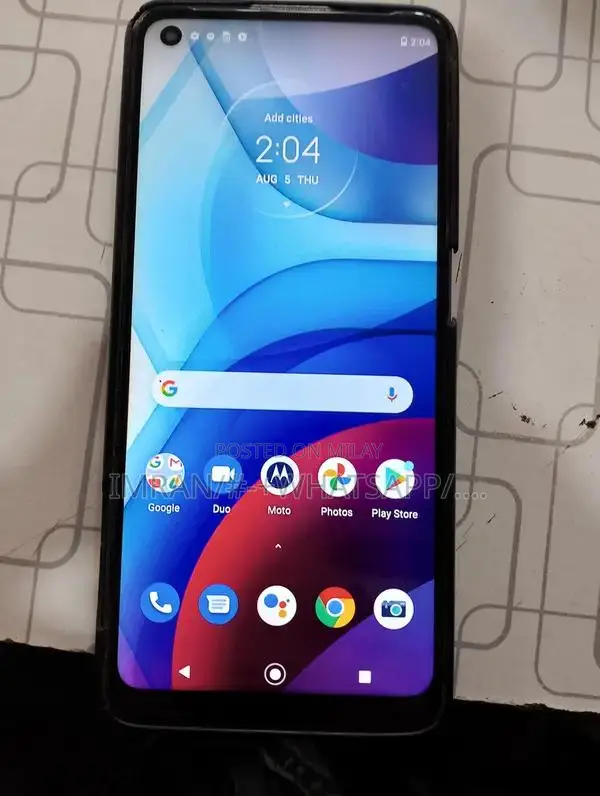 Motorola Budget Smartphone with Long Battery Life