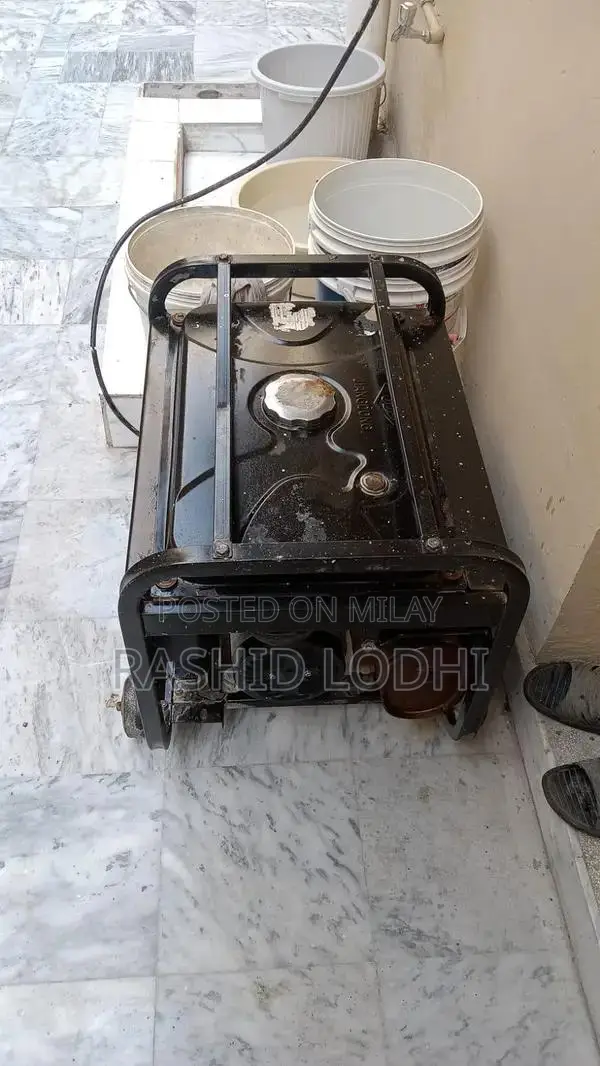 Used Electric Generator with Minor Service Needs
