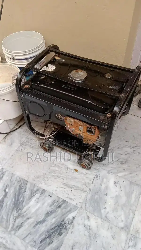Used Electric Generator with Minor Service Needs
