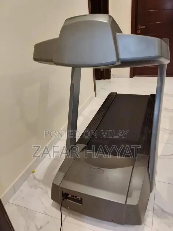 Johnson Fitness T8000 Home Treadmill Exercise Machine