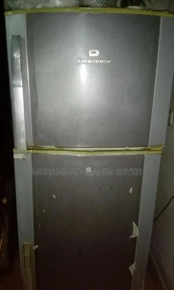 Dawlance Compact Refrigerator - Efficient Family Kitchen Appliance