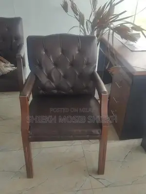 Photo - Professional Office Chairs - Set of 4 Ergonomic Seating