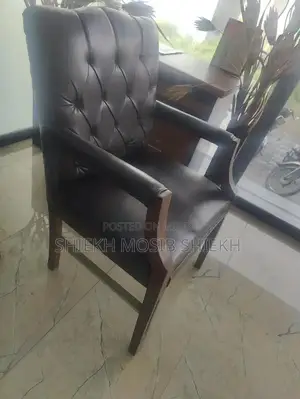 Professional Office Chairs - Set of 4 Ergonomic Seating