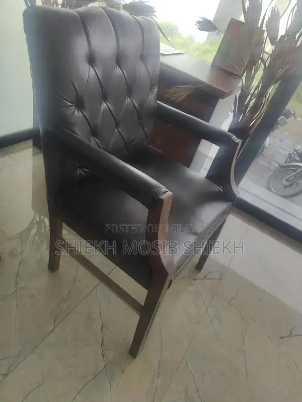 Professional Office Chairs - Set of 4 Ergonomic Seating