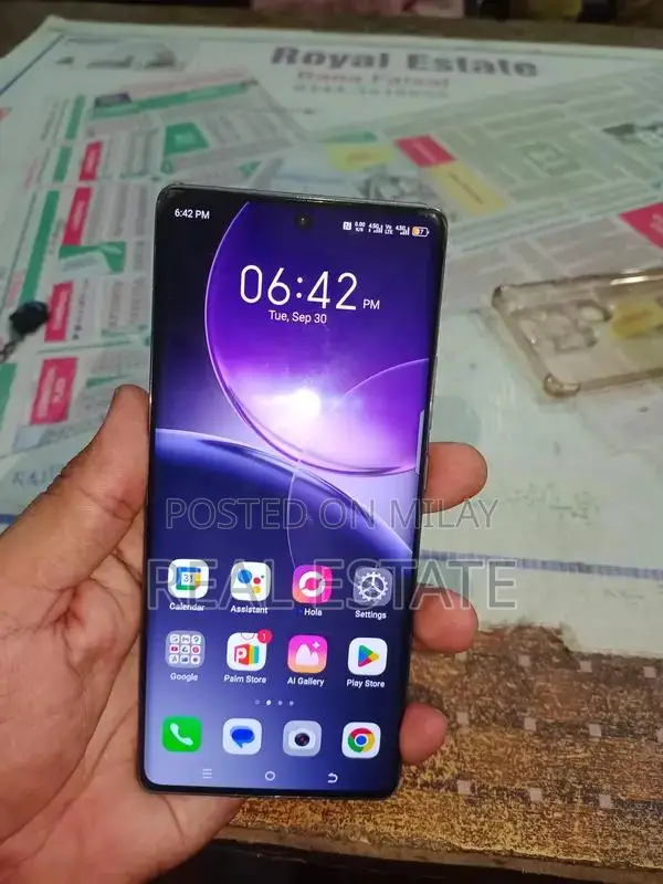 Ultra Smartphone with Generous Storage and Extended Warranty