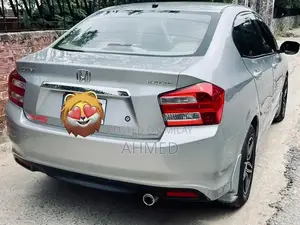 Photo - Honda City 2018 Automatic Sedan with Alloy Wheels