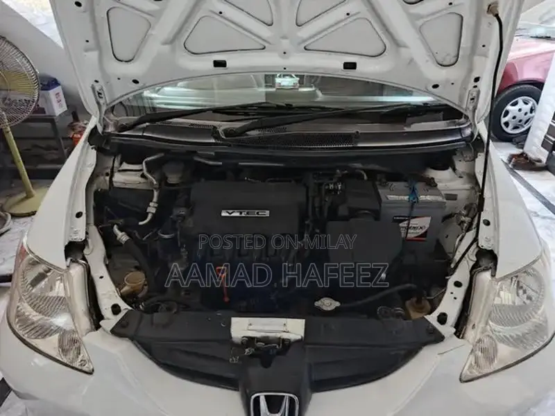 Brand New Sedan with Excellent Mechanical Condition