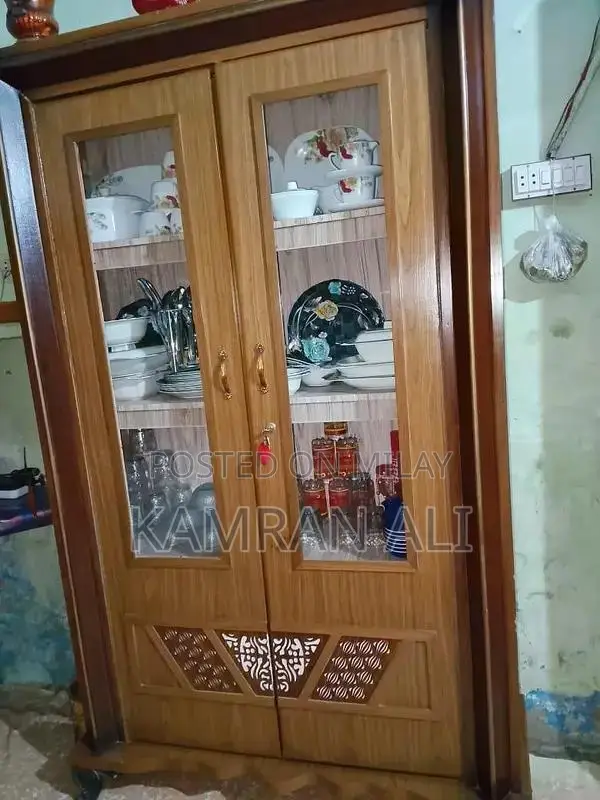 6-Piece Bedroom Furniture Set - Gently Used