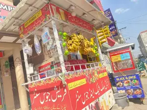 Portable Juice Stall with Equipment and Seating