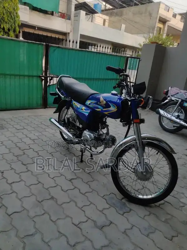 CD 70 Immaculate Motorcycle with Original Documents