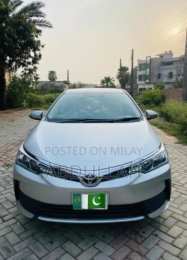 Toyota Corolla Altis Sedan - Reliable Compact Car