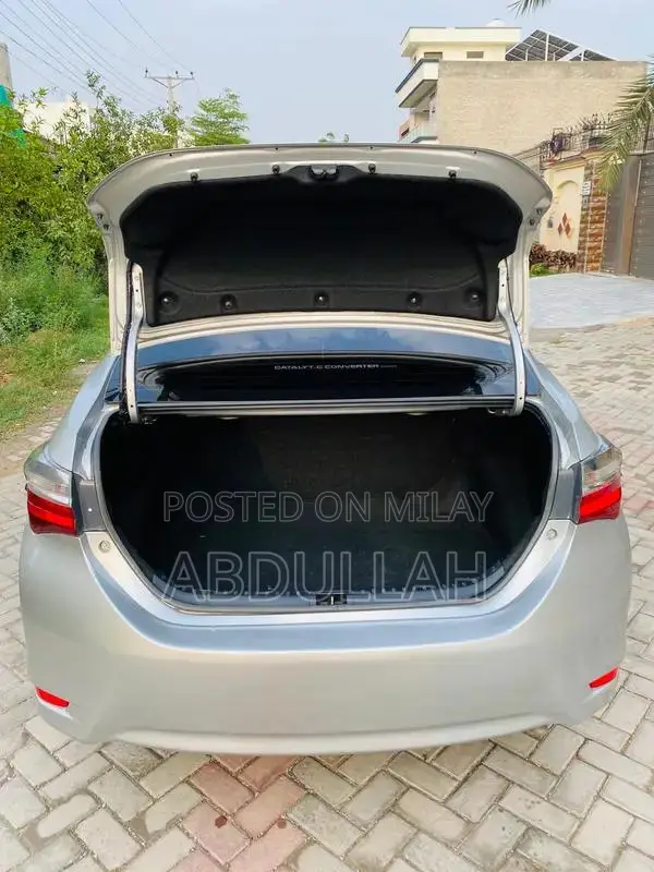 Toyota Corolla Altis Sedan - Reliable Compact Car