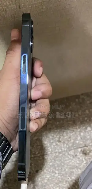 High-Performance Pro Smartphone with Advanced Features