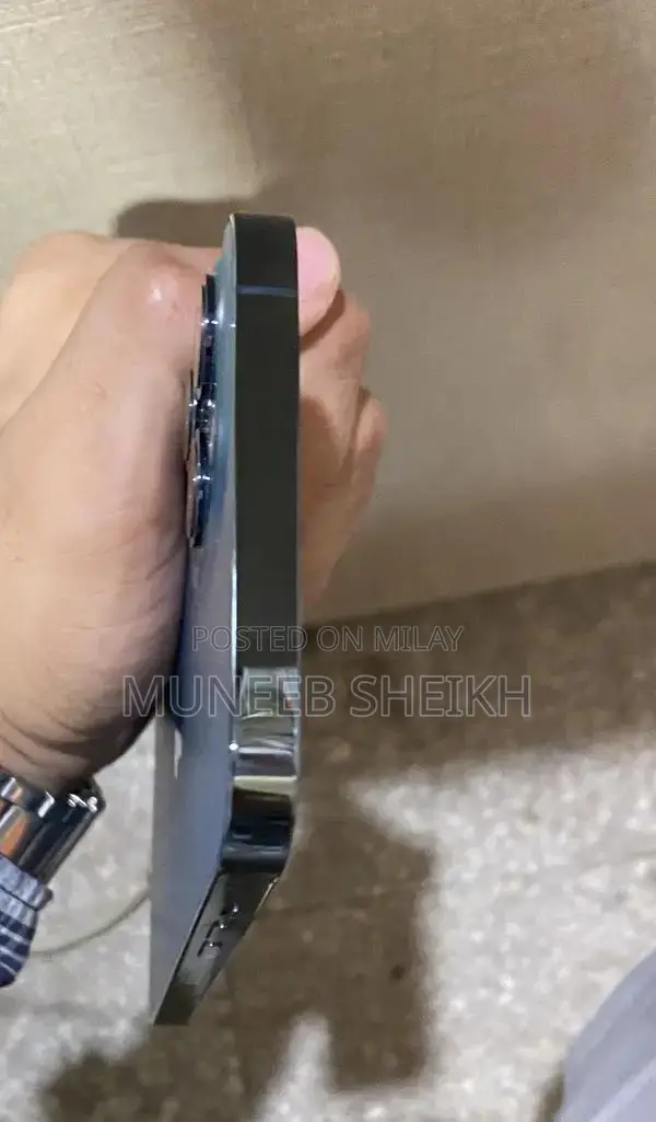 High-Performance Pro Smartphone with Advanced Features