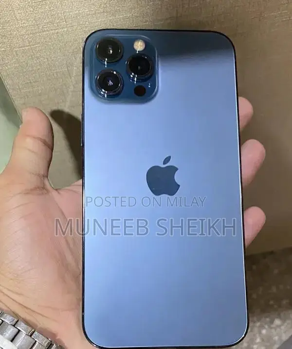 High-Performance Pro Smartphone with Advanced Features