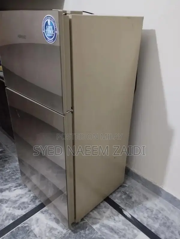 Compact Refrigerator - Gently Used Mini Fridge