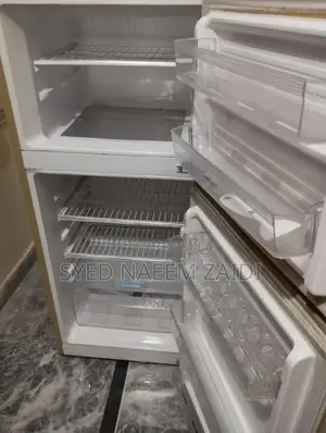 Compact Refrigerator - Gently Used Mini Fridge