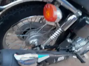 Honda 125 Motorcycle in Showroom Condition